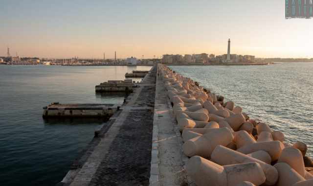 Bari, Molo San Cataldo: firmato l'accordo per la realizzazione del porto turistico
